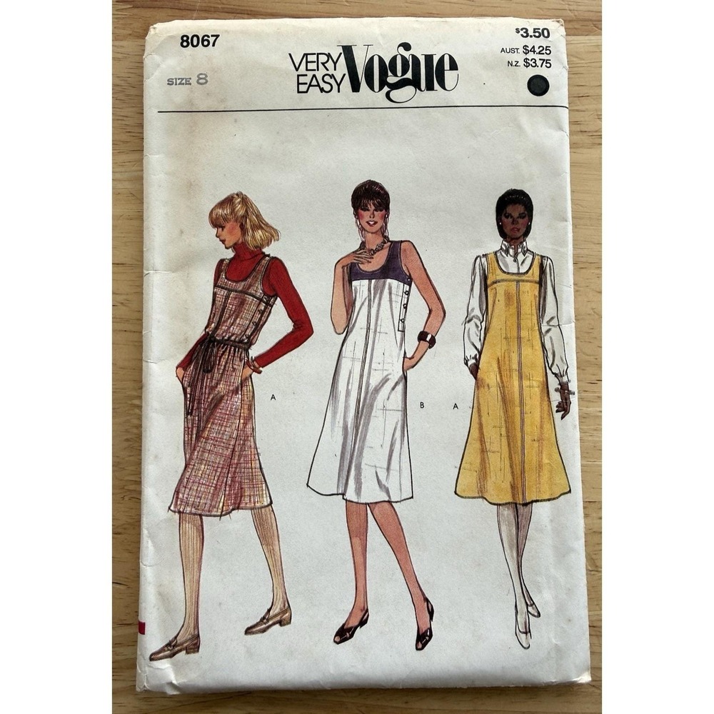 Very Easy Vogue Pattern 8067 Misses' Dress Or Jumper & Belt Size‎ 8 Cut Complete